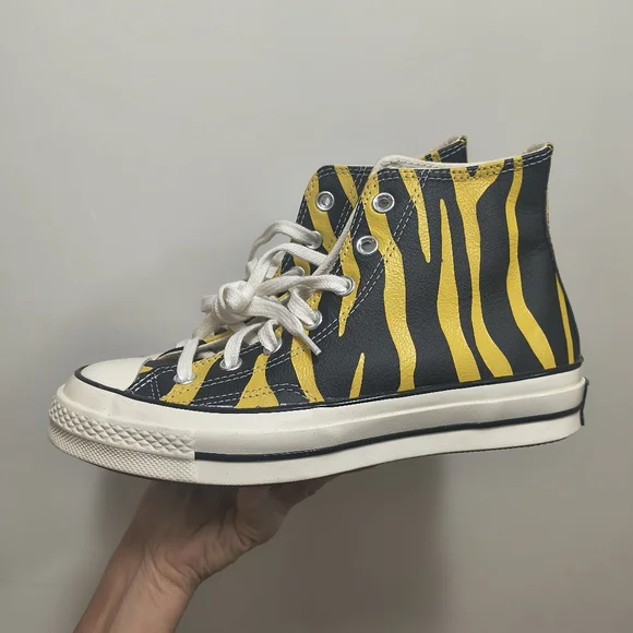 Converse Chuck Taylor Retro 70 Hi Vivid Black Yellow Sulfur Zebra Leather 9 NWT - Picture 9 of 14
